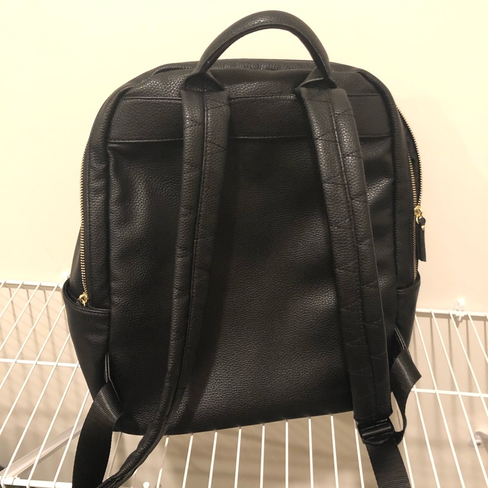 Unisex GUESS Backpack - Picture 2 of 4
